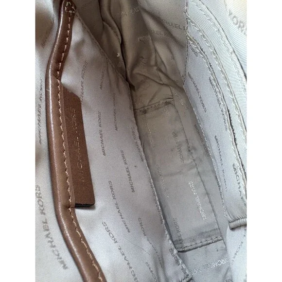 Michael Kors 3D FLORA APPLIQUE GINNY With Tassel MEDIUM MESSENGER Crossbody Bag - Picture 8 of 9